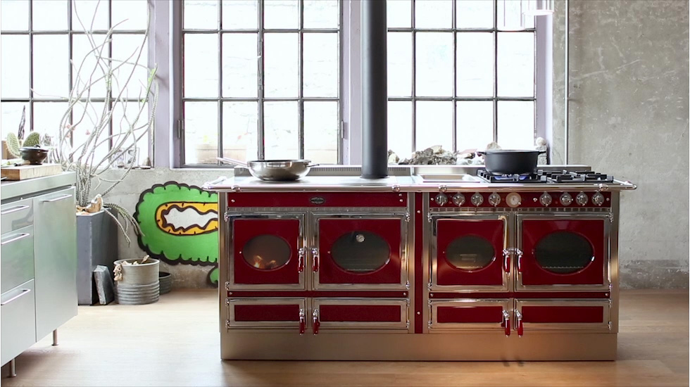 Отопительно-варочные печи от J.Corradi